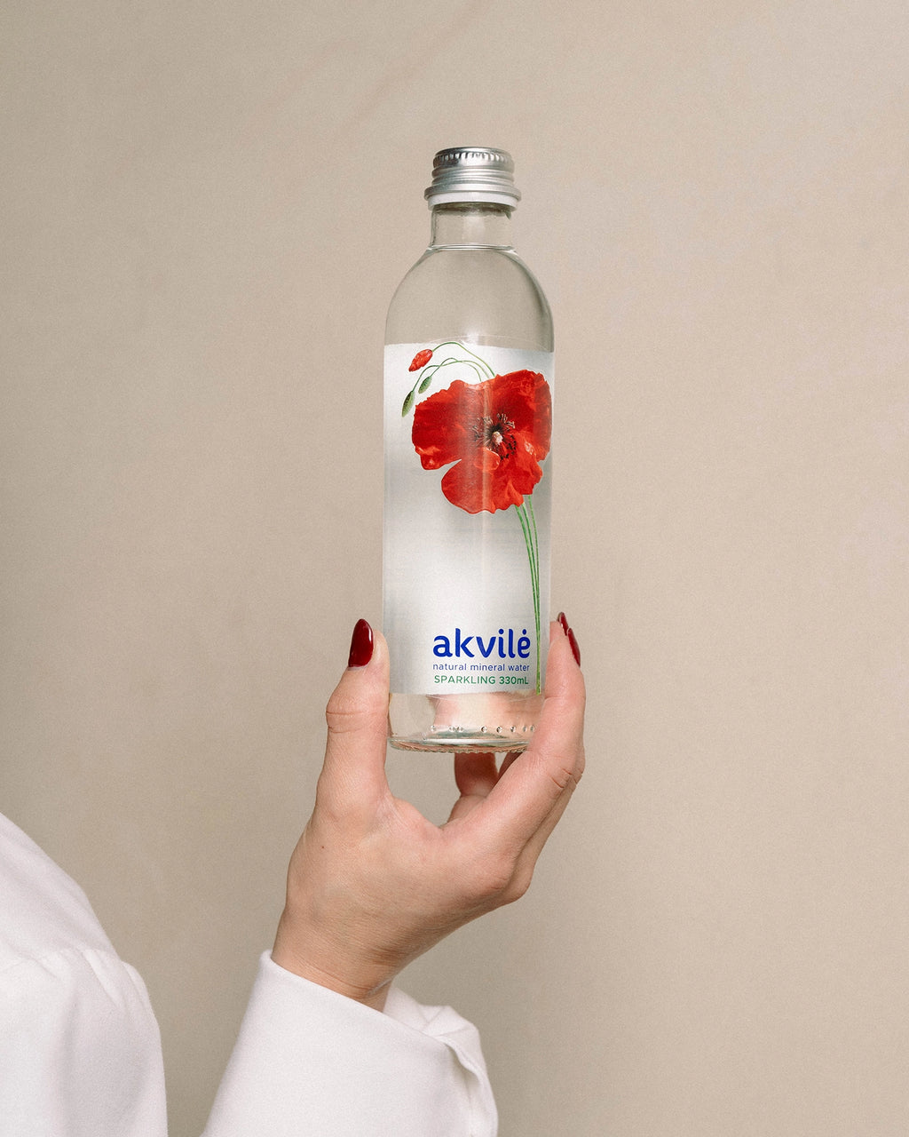 Akvile Sparkling Water